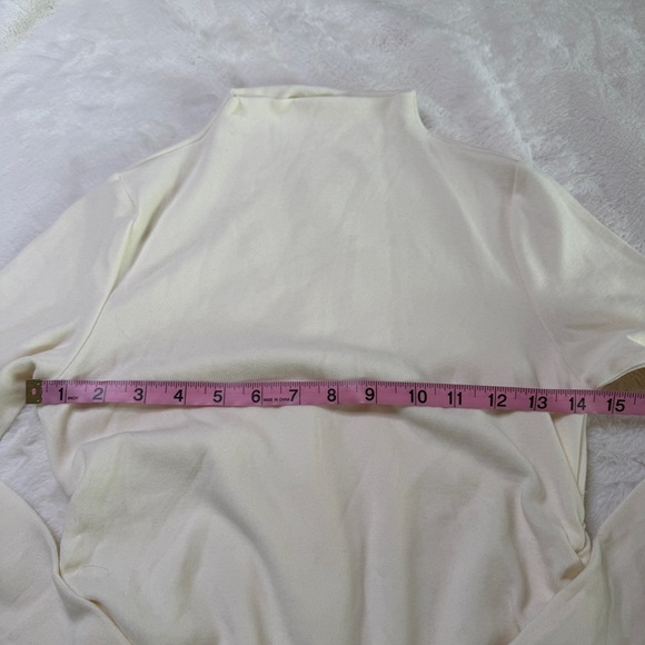 OGL Thermal Ruched Mockneck Long Sleeve Top Off White Size M - Picture 9 of 9